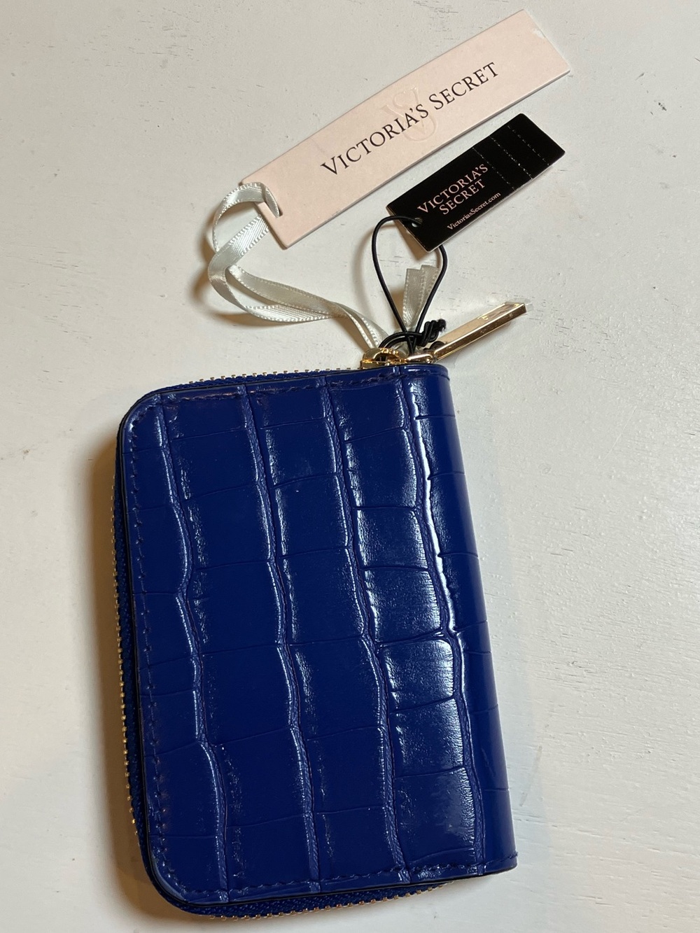 Victoria's Secret | Royal Blue Croc-Embossed Zip Wallet with Gold Logo - Picture 5 of 10